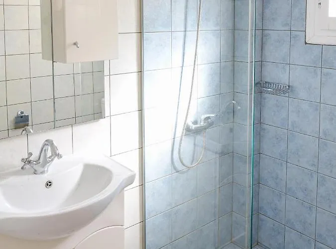 Leda Карусадес