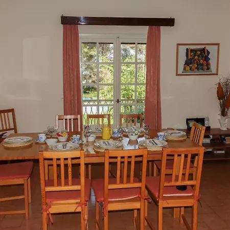 Leda Villa Karousádes